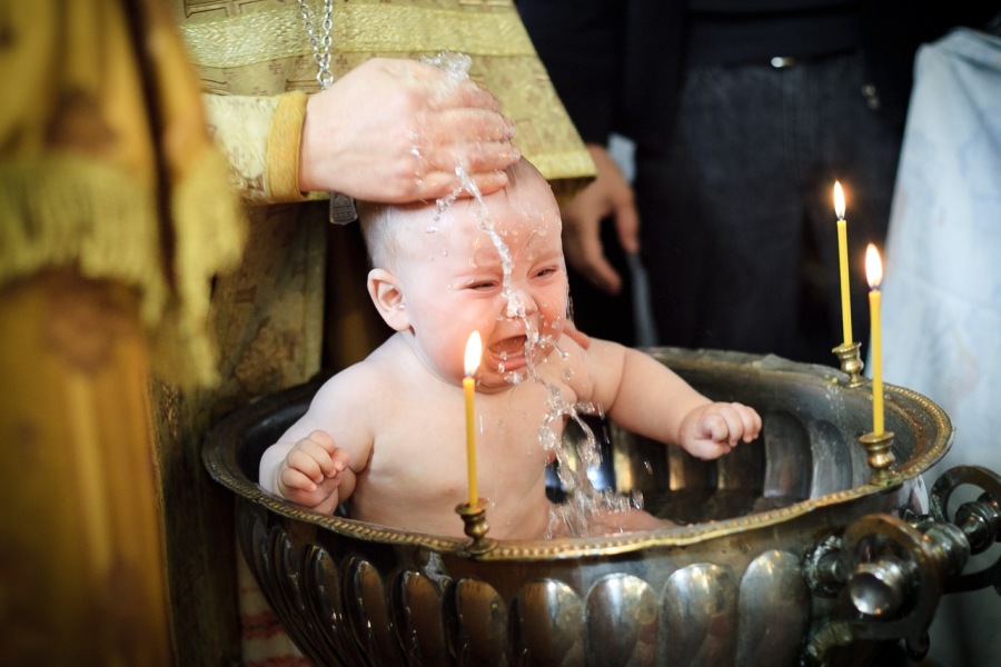 ВАЖЛИВО! Чому хрещення відбувається саме у дитячому віці, а не в дорослому? Ви будете шоковані правдою