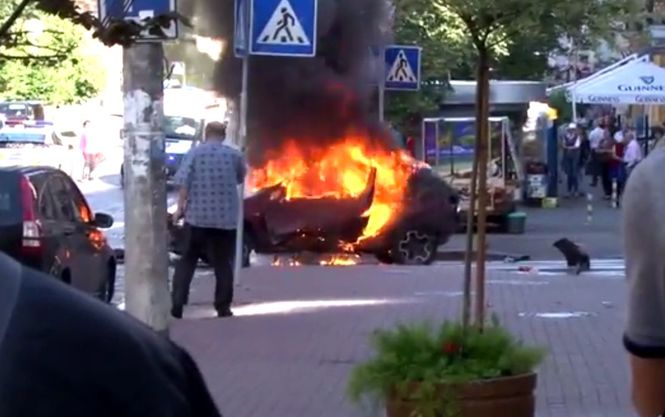 НЕ ДЛЯ СЛАБКИХ! Шокуючі кадри смертельного вибуху у центрі Києва. Постраждала всесвітньо відома модель