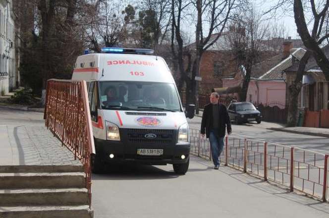 “Дітей забрала швидка”: в одній зі шкіл Ужгорода стався прикрий випадок