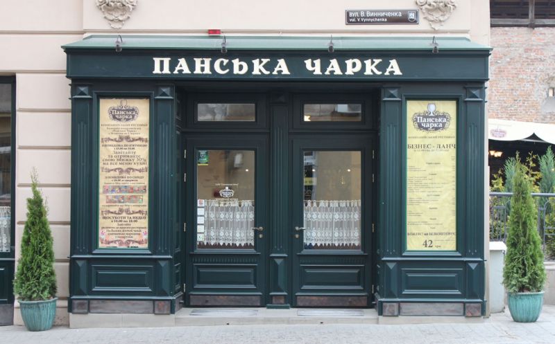 У Львові зросла кількість потерпілих через отруєння у відомому ресторані