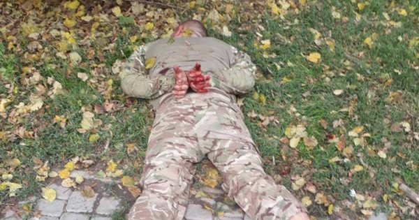 “З пістолетом і ножем  поранили дівчину”: П’яні екс-бійці АТО влаштували бійку в Одесі