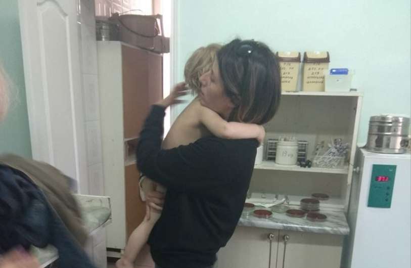 “В повному лайні, в прямому сенсі…”: В Одесі мати покинула трьох малолітніх дітей напризволяще на декілька днів