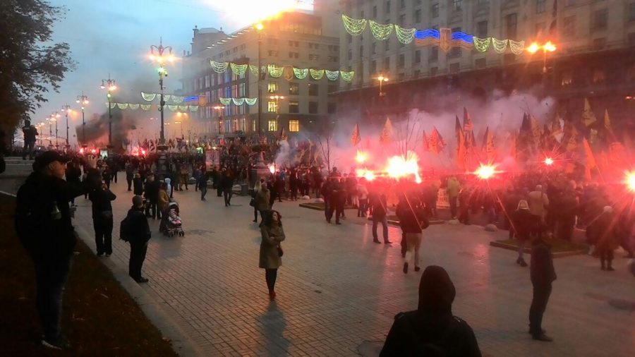 Дим, вогонь і крики на Хрещатику: Київ сколихнули вибухи (ВІДЕО)