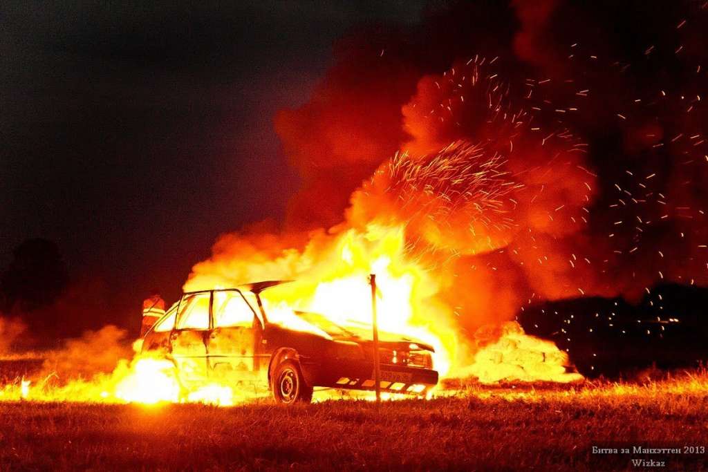 Будьте обережними!!! В центрі Києва спалили дві автівки, від подробиць мороз по шкірі