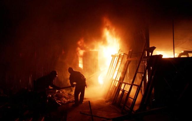 Масштабна пожежа охопила санаторій в Одесі, з’явилися фото та відео