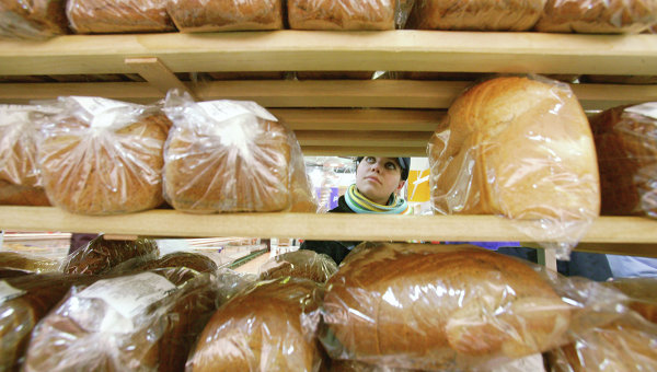 Нещодавно там миша бігала по печиву! В одному із супермаркетів Києва продають хліб “з м’ясом”