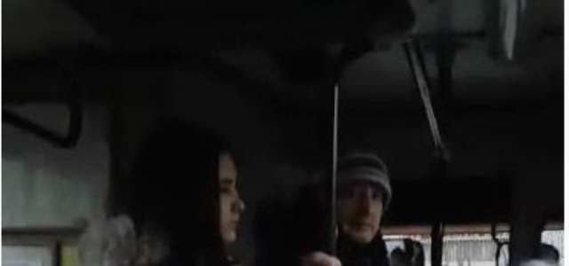“Те що встиг зняти…”: В тролейбусі педофіл чіплявся до молодої дівчини (Відео 18+)