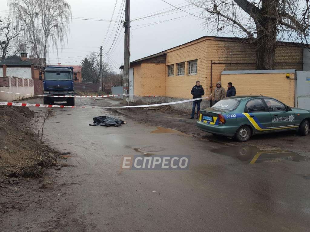 Ще одна трагедія: в Києві водій переїхав жінку і втік з місця ДТП