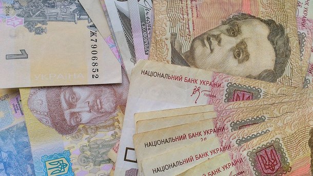 Щедрий 2017 рік: На скільки зросли в Україні пенсії і зарплати