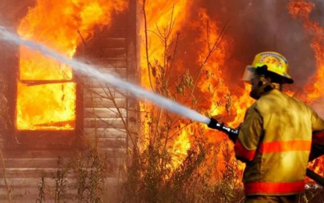 На Харківщині внаслідок пожежі загинула мати та двоє п’ятирічних дітей