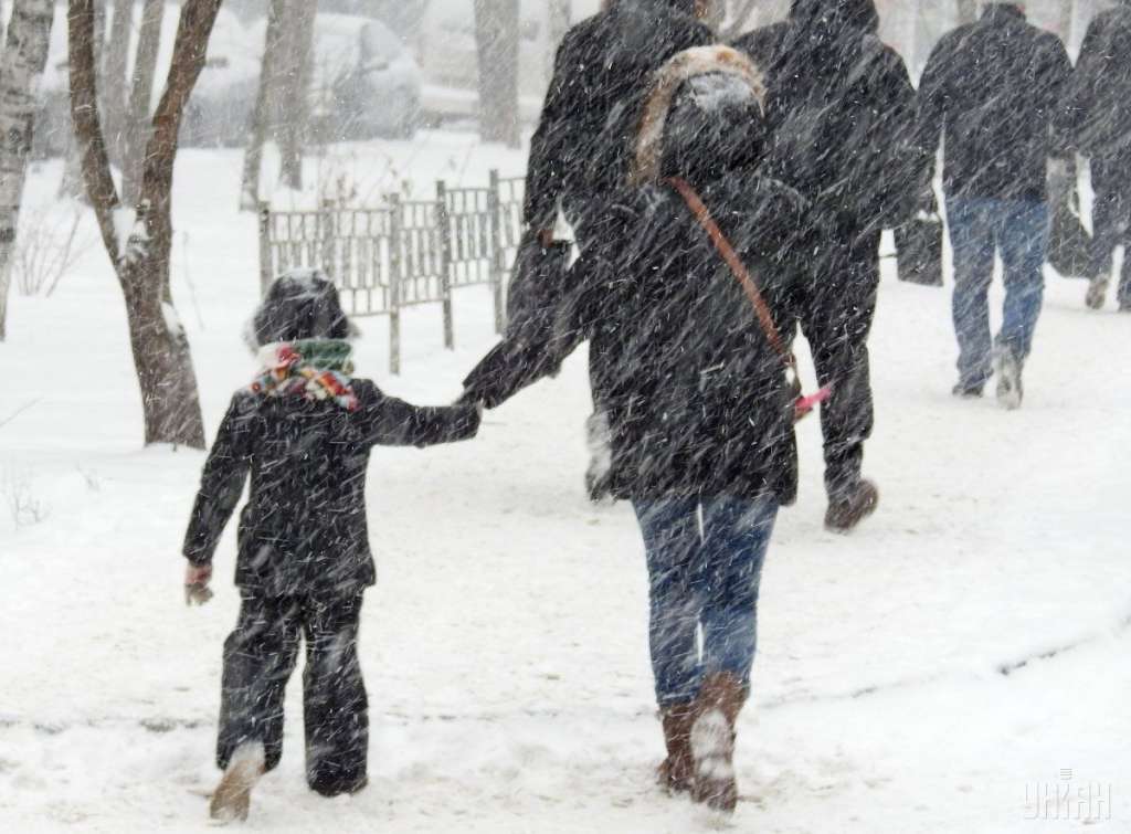 “Налипання мокрого снігу і…”: Якою буде погода в Україні вже завтра. У яких областях прогнозують снігопади