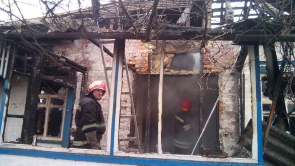 У Черкаській області, пожежа забрала життя всій родині (ФОТО)