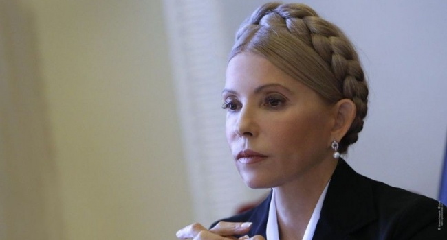 Молода, струнка і стильна! Юлія Тимошенко вразила своїм виглядом під час зустрічі з комісаром ЄС