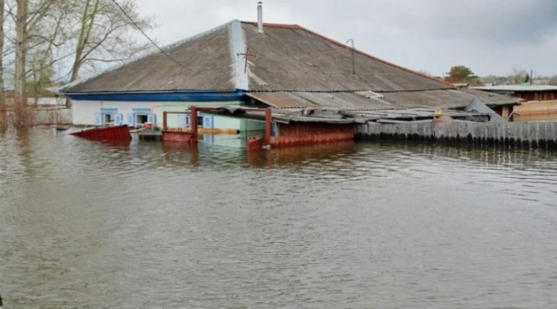 “Села “потонули” у воді”: Ось що накоїла погода на Закарпатті, справжній колапс