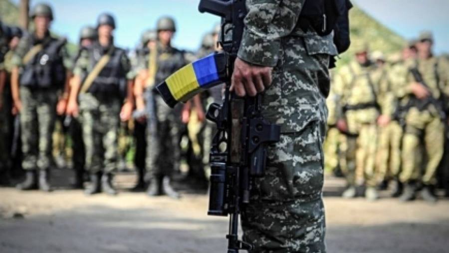 “Тварина! А своїм з дитинства вони розповідатимуть…”: українці різко кинулися захищати дітей від військової ініціативи нардепа