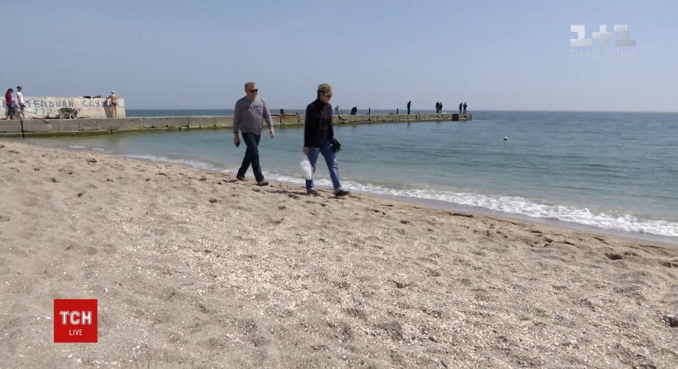 Жахлива знахідка: На пляжі в Одесі виявлено тіло молодої жінки