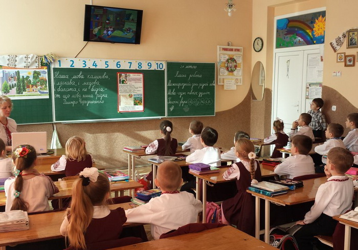 “Переведено в ощадливий режим”: У Львові відмовились припиняти роботу навчальних закладів через проблеми з газом