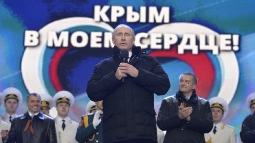“Роздягали ледве не до трусів”: Приїзд Путіна до Криму обернувся гучним скандалом