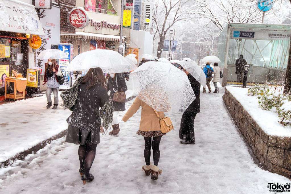 Штормове попередження: Синоптики розповіли скільки ще Україну буде завалювати снігом