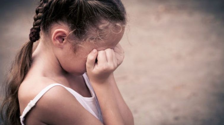 “Вже 6 років неприродно ґвалтує її”: Чоловік жорстоко знущався над власною 10-річною дочкою