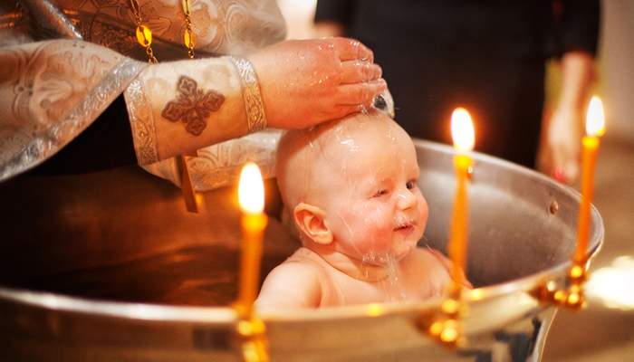 Таїнство хрещення: Коли хрестити і кому не можна бути хресними? Все, що потрібно знати молодим батькам