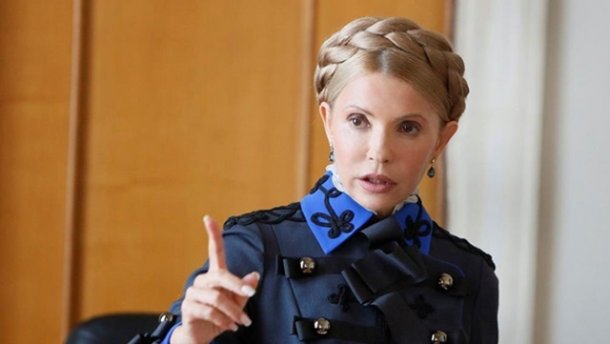 “Справжній фюрер”: Соцмережі взірвала фотографія Тимошенко у новому образі
