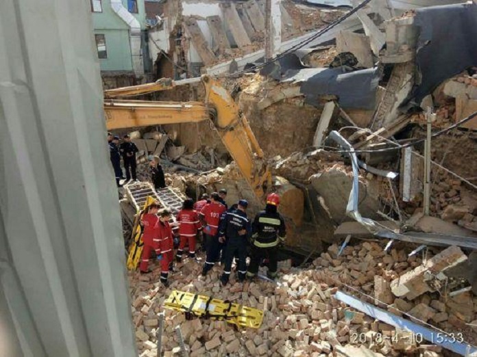 Жахлива трагедія: У Вінниці обвалився готель, під завалами залишились люди