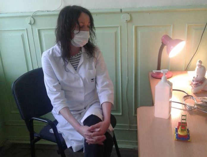 “Вона приймала дітей напідпитку”: У Львові жорстко покарали лікарку