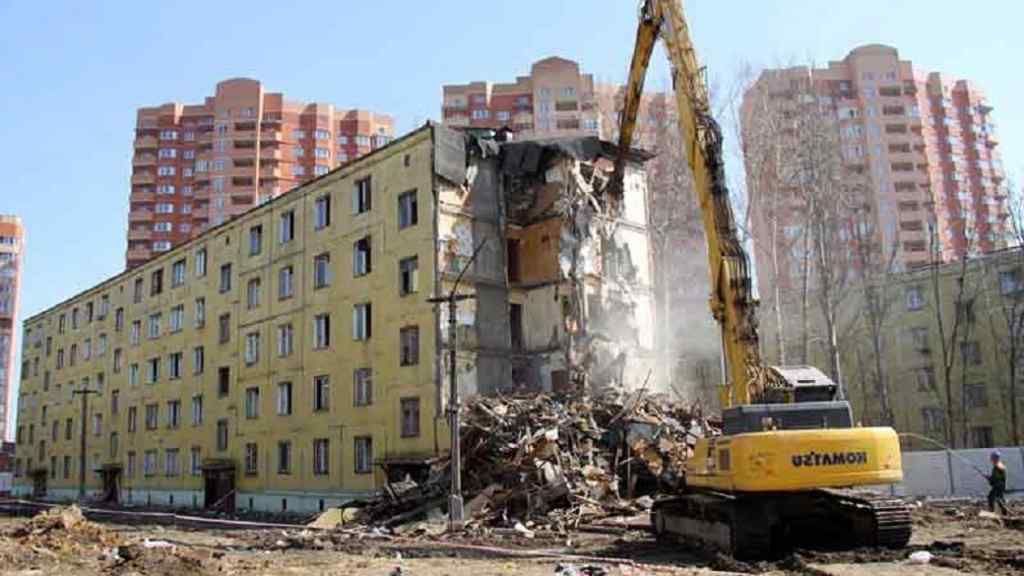 В Україні масово планують зносити “хрущовки”: Де вже найближчим часом почнуть виселяти українців