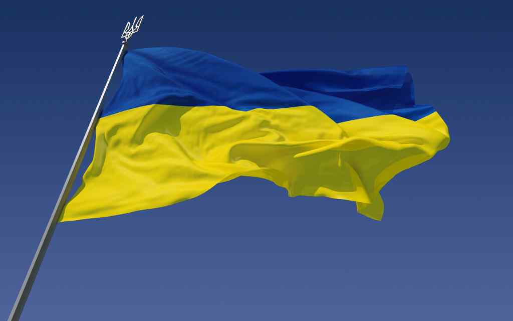 “Зняв український прапор з будівлі мерії та…”: На Львівщині чоловік вчинив наругу над державним символом України