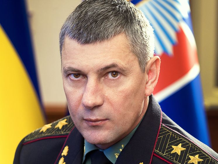“Зброю на Майдані роздавали…”: Екс-глава внутрішніх військ зробив гучне звинувачення проти Луценка