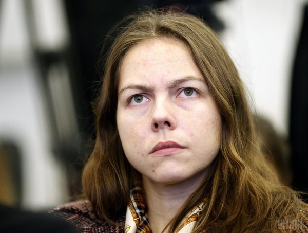 “Слухайте сюди, вибл*дки. Ви що, думаєте, що безсмертні?”: Сестра Савченко зробила гучну заяву про напади на неї