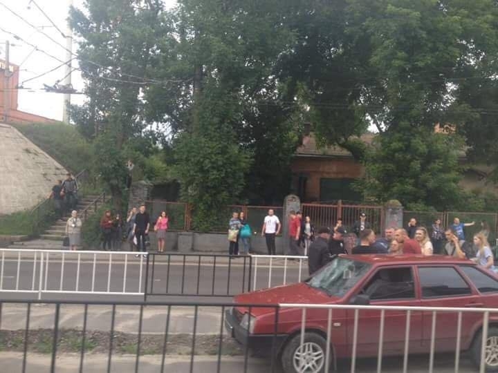 Прокляте місце: У центрі Львова на пішохідному переході знову збили жінку