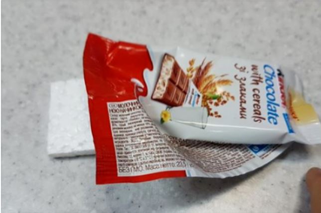 “Порадували дитину…”: Українку приголомшила знахідка в шоколадці відомого бренду