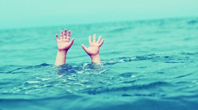 “Вже другий день тривають пошуки”: З’явились подробиці трагедії де двоє маленьких дітей потонули у річці