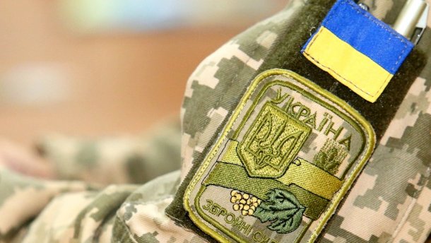 На Харківщині під час вантаження бронетехніки трагічно загинув військовий