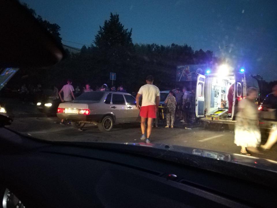 Смертельна ДТП: У Львові 19-річний юнак на шаленій швидкості збив сім’ю з дитиною