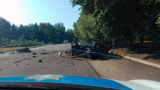 Моторошна ДТП на Львівщині: Водій на шаленій швидкості врізався в електричну опору, постраждали діти