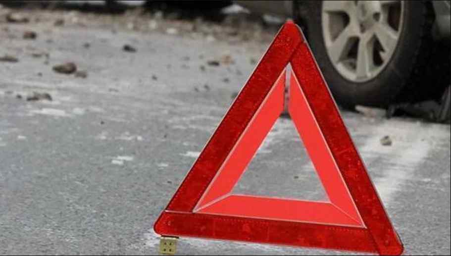 Зіткнення легковиків і маршрутки в Миколаєві: постраждали троє людей