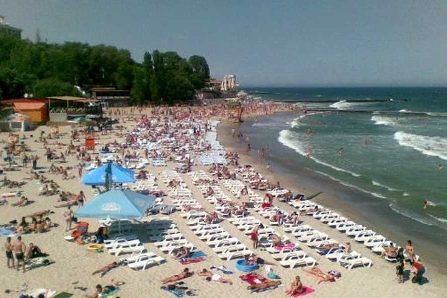 Пошуки тривають третій день: На популярному українському курорті трагічно загинуло двоє туристів