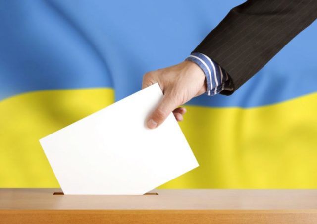 Для доступу до участі у виборах українці мають пройти іспит: чи введуть в Україні нові правила?