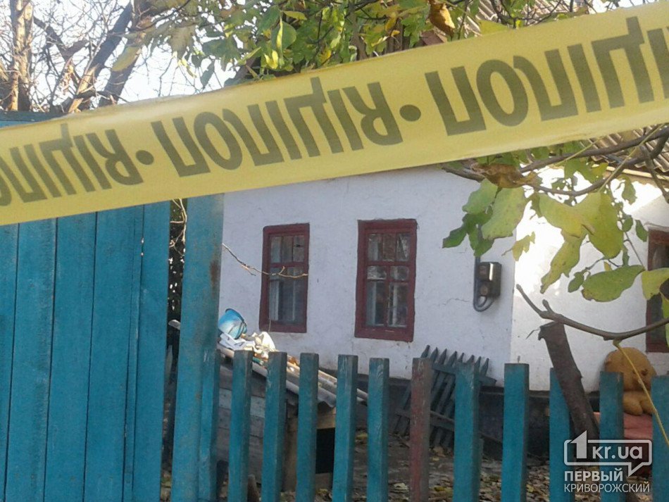 Мертві діти та мати у зашморгу: на Чернігівщині  в одному з будинків знайшли 3 трупи