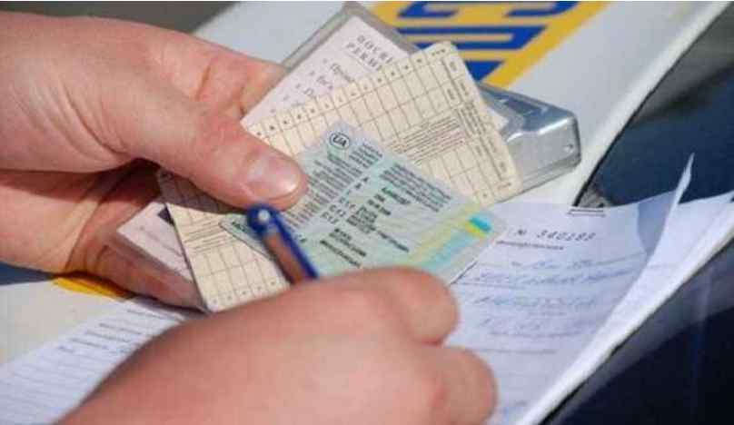 В Україні водії почнуть перездавати на права по-новому: всі тонкощі процедури