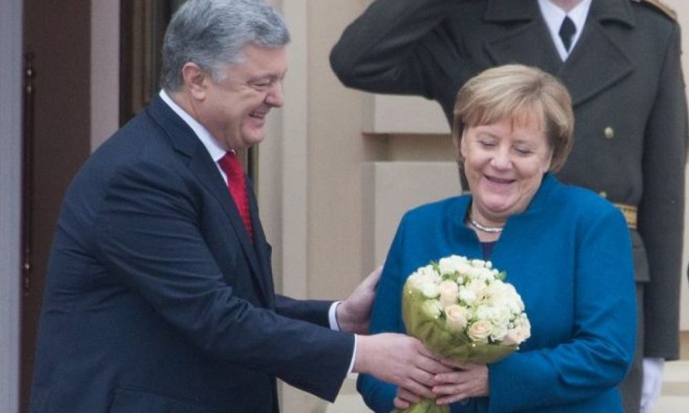 Поставила себе на місце Гройсмана! Меркель в Україні зробила різку заяву