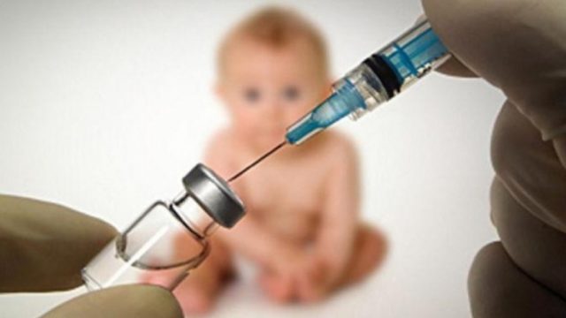 У Києві діти стали жертвами вакцини: розгоріся скадал