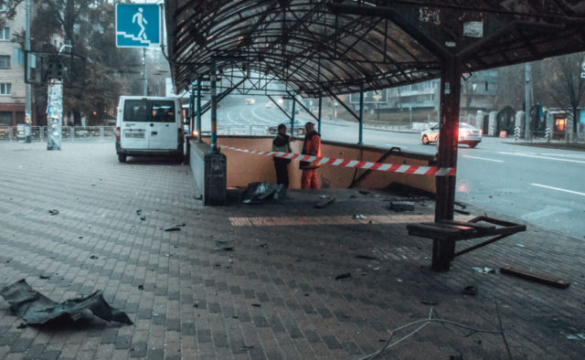 Авто на шаленій швидкості влетіло в підземний перехід в Києві: перші подробиці жахливої ДТП