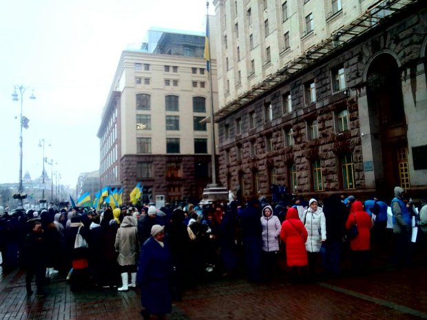 І до Кличка добралися: У Києві почався бунт, розлючений натовп вимагає дій