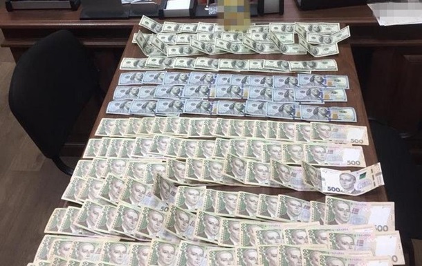 Вимагав 50 тисяч гривень: в Одеській області на хабарі затримали керівника воєнкома