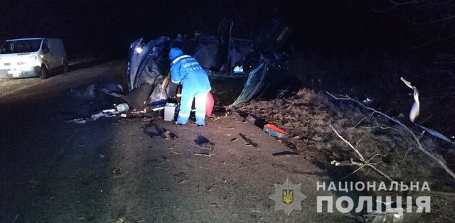 Смертельна ДТП на Одещині: легковик на шаленій швидкості злетів у кювет, є жертви