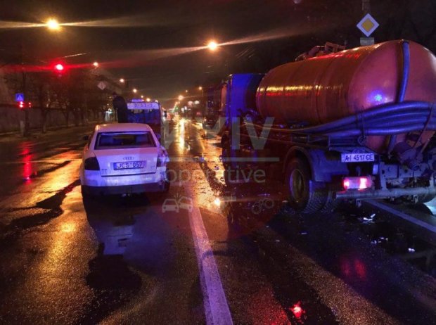 Моторошна ДТП поставила Київ на вуха: Вантажівка протаранила низку авто на шаленій швидкості